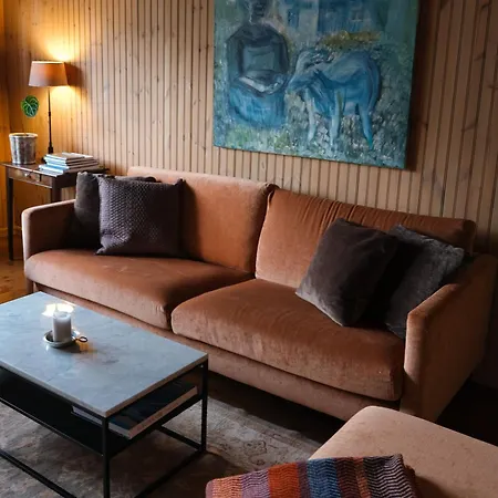 Maybua By May's * Reine