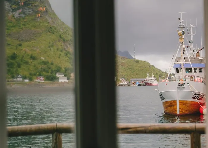 Maybua By May's Reine